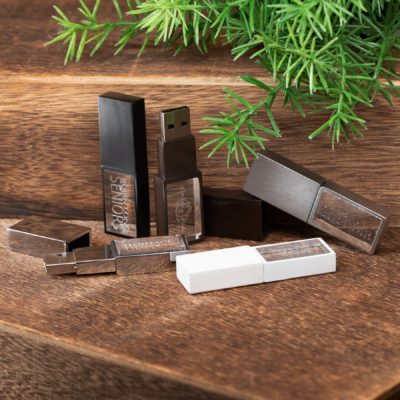 Jerry Ghionis Crystal Flash Drive