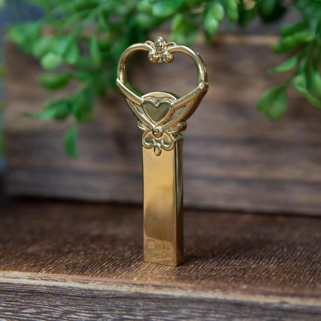 Heart Key Flash Drive (Type-A) - Image 3