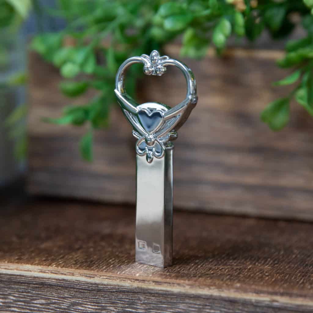 Heart Key Flash Drive (Type-A) - Image 4