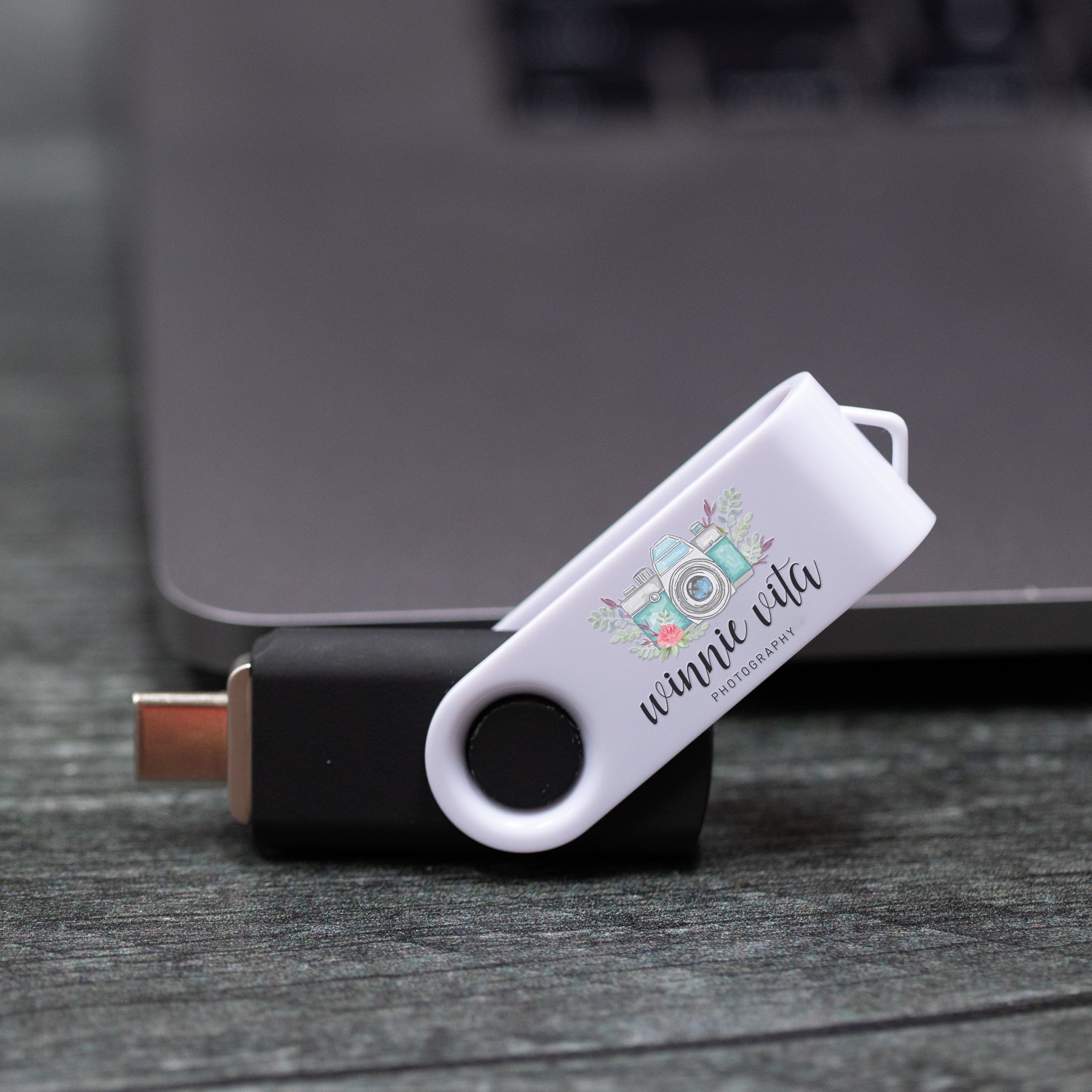 download pictures to flash drive