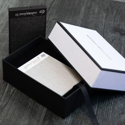 Seagate Backup Plus Ultra Touch + Tailored Linen Box Bundle