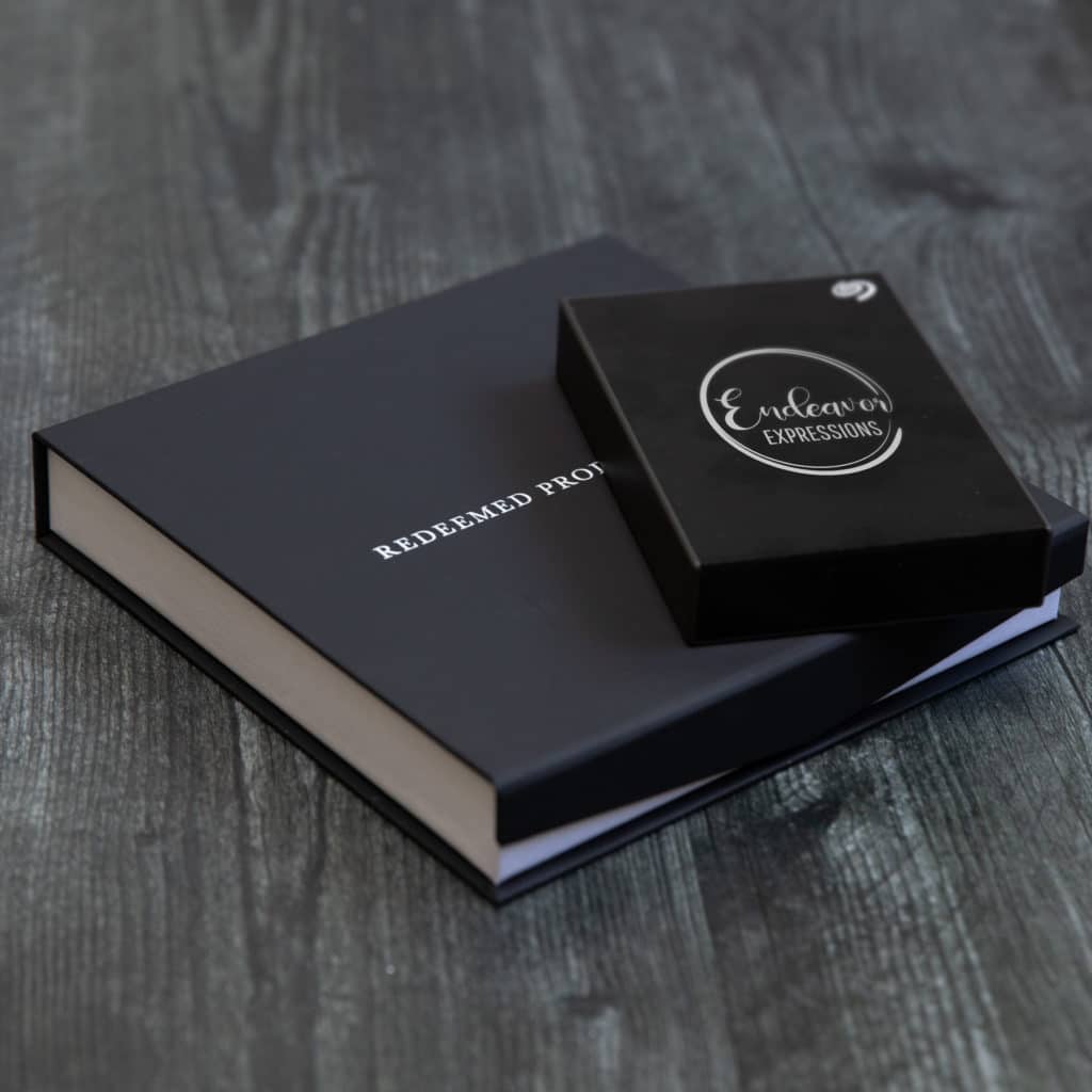 Seagate Backup Plus + Classic Snap Box Bundle