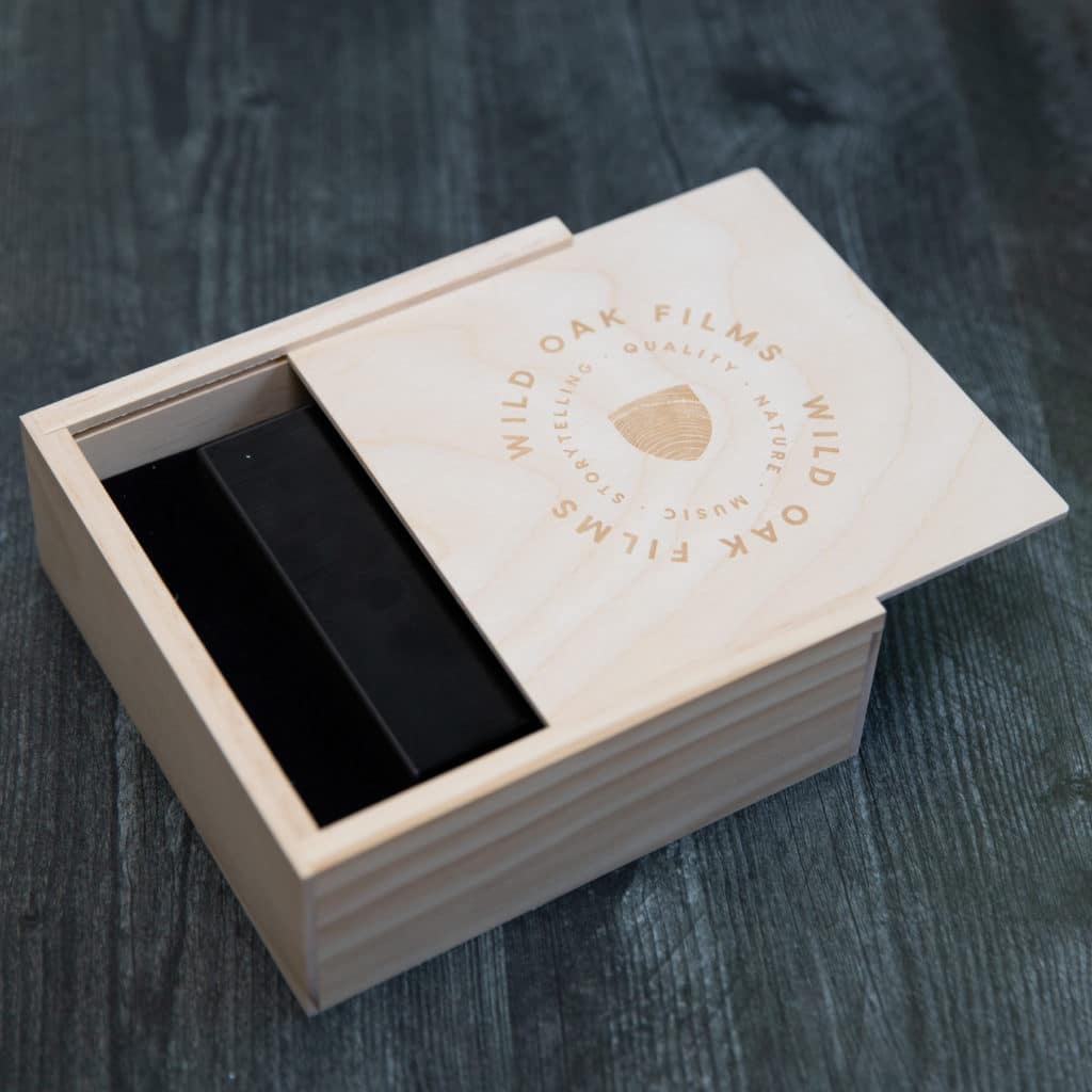 Seagate Backup Plus + Rustic Slide Box Bundle