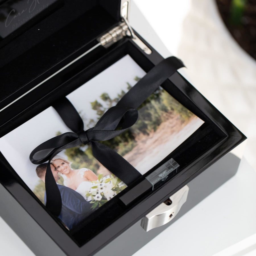 Tailored Linen Photo Box (4x6) - Photo Packaging - PhotoFlashDrive