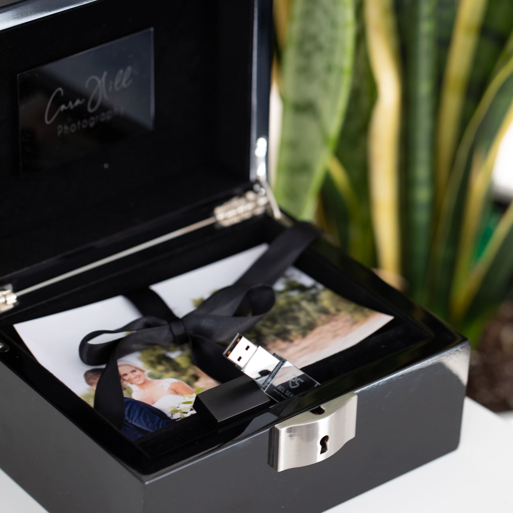 Luxe Flash Drive Box - Photo Packaging - PhotoFlashDrive