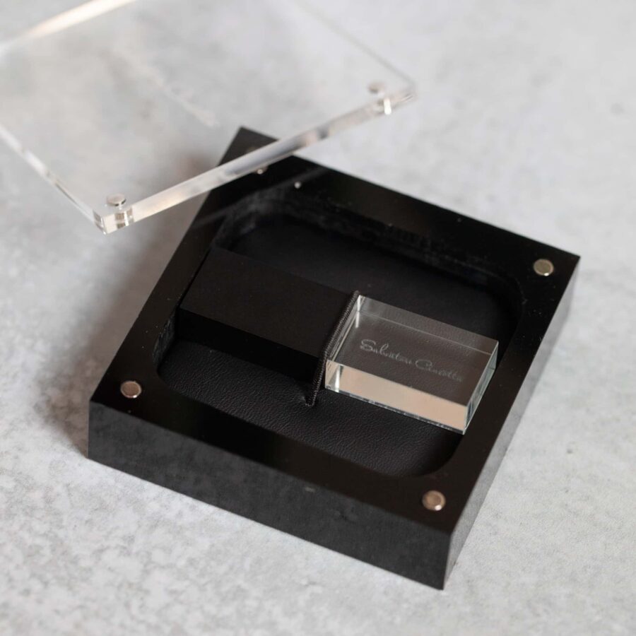 Crystal Duo Drive + Acrylic Flash Drive Box Bundle - Image 9