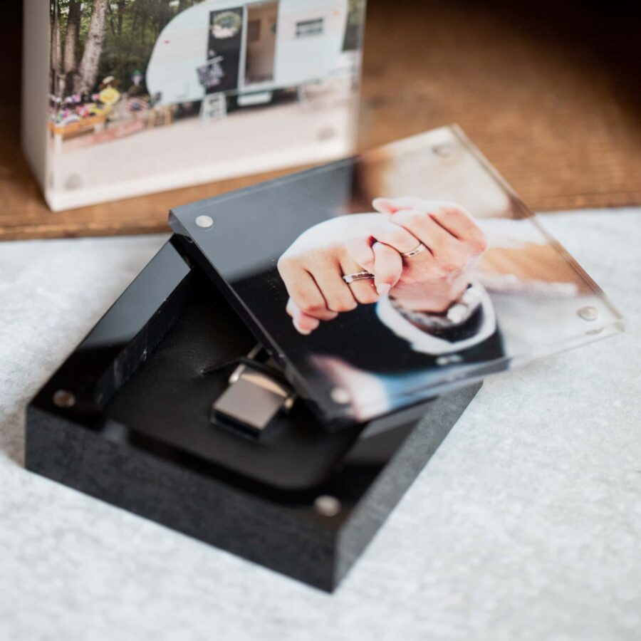 Acrylic Flash Drive Box - Image 7