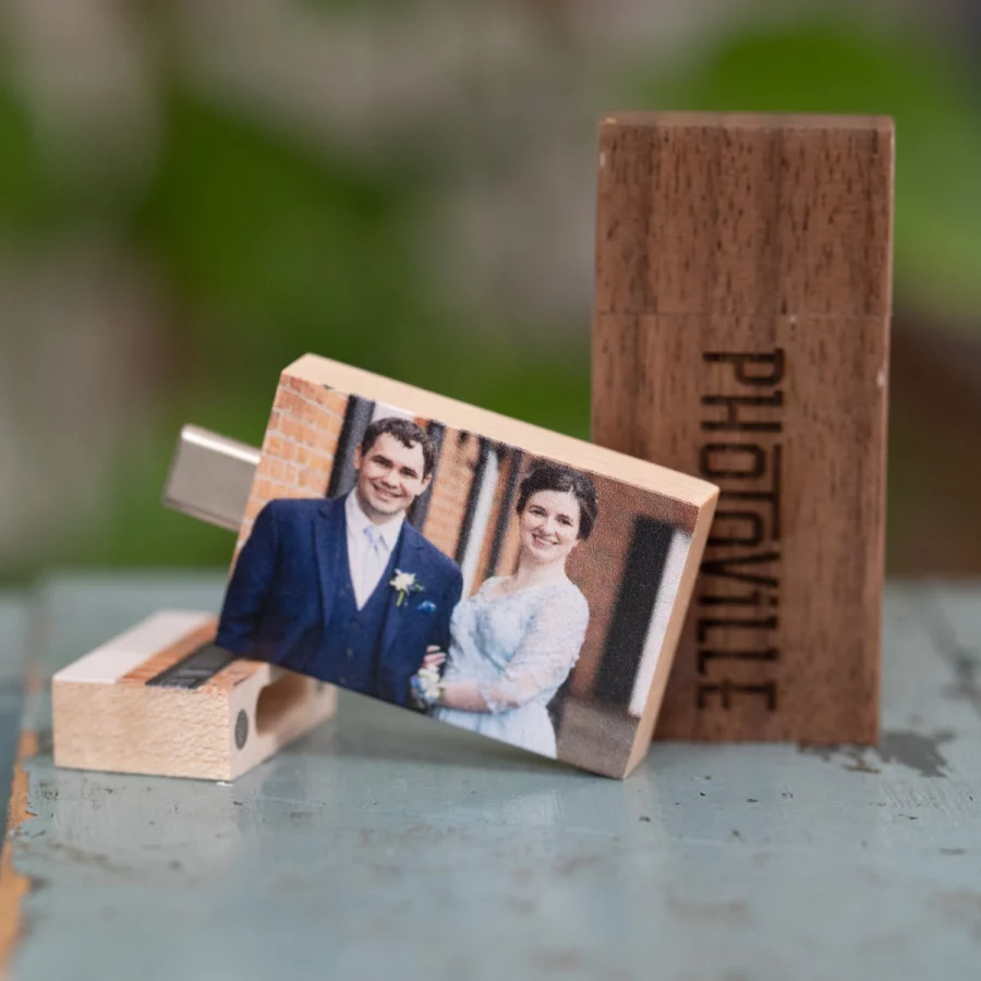 Natural Wood Flash Drive (Type-C, includes adapter) - Image 4