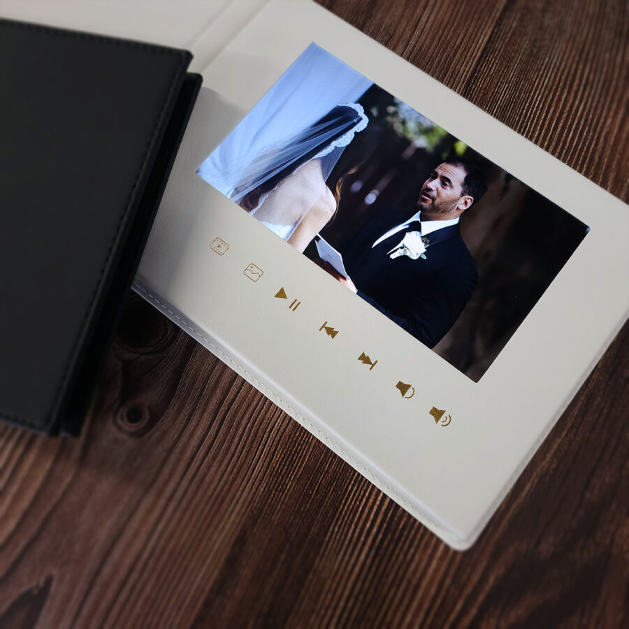 PlayBook Plus Video Player - Classic Edition [10 in] - Image 4