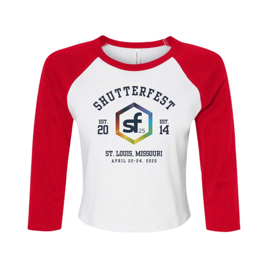 Shutterfest Women's 3/4 Raglan Sleeve Cropped T-Shirt - Image 5